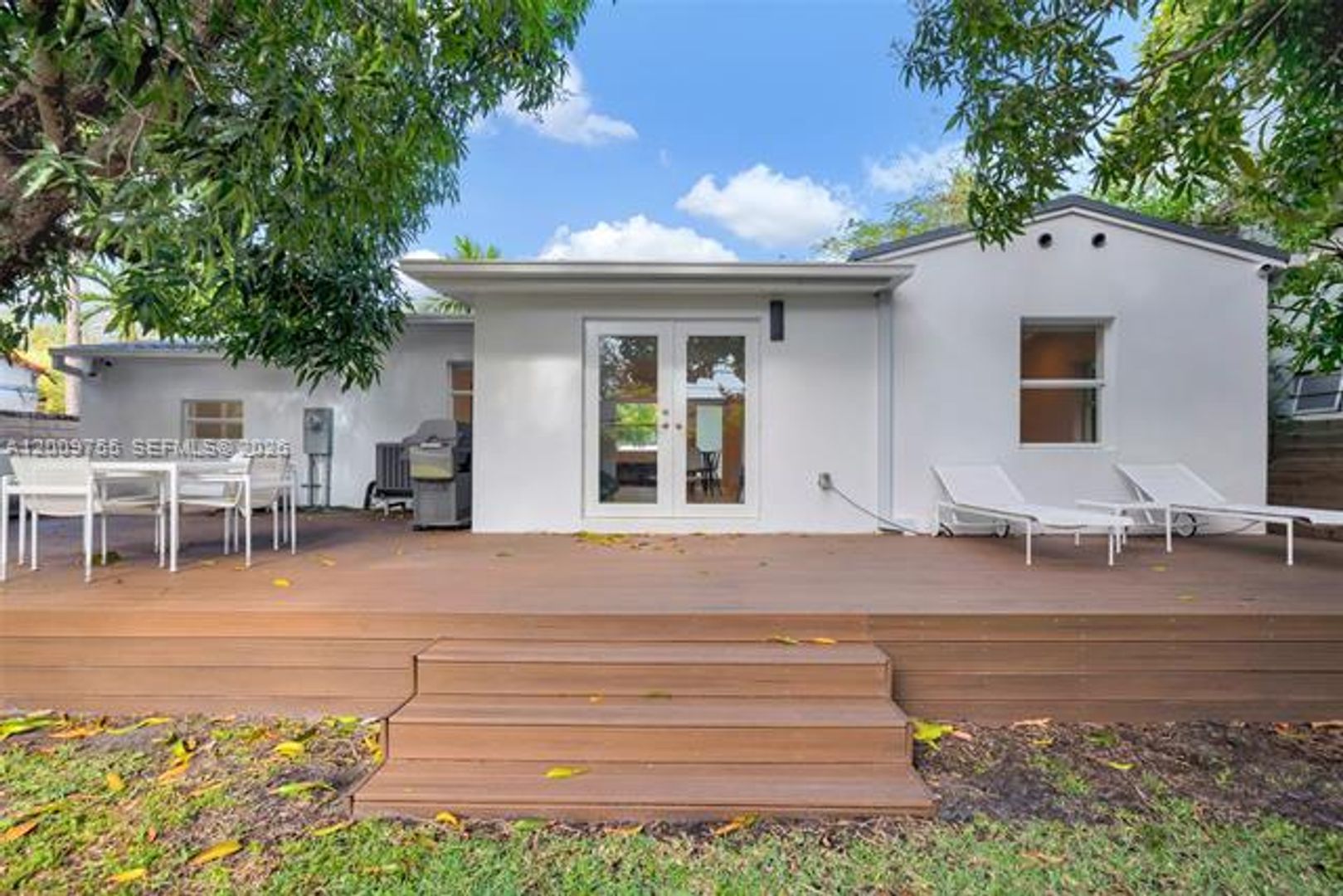 MIAMI House: 742 NE 81st St