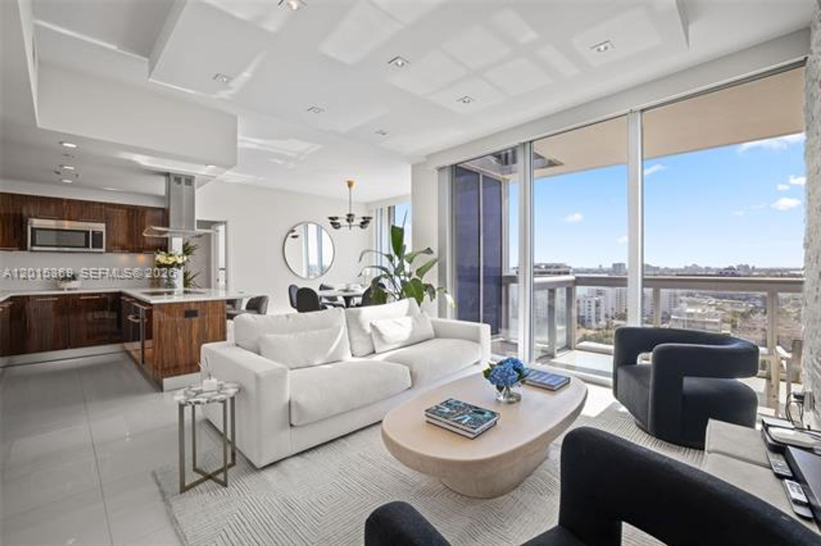 Miami Beach Condo: 6899 Collins Ave #1610
