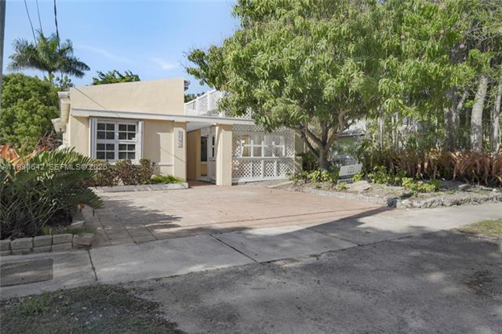 MIAMI BEACH House: 1845 Daytonia Rd