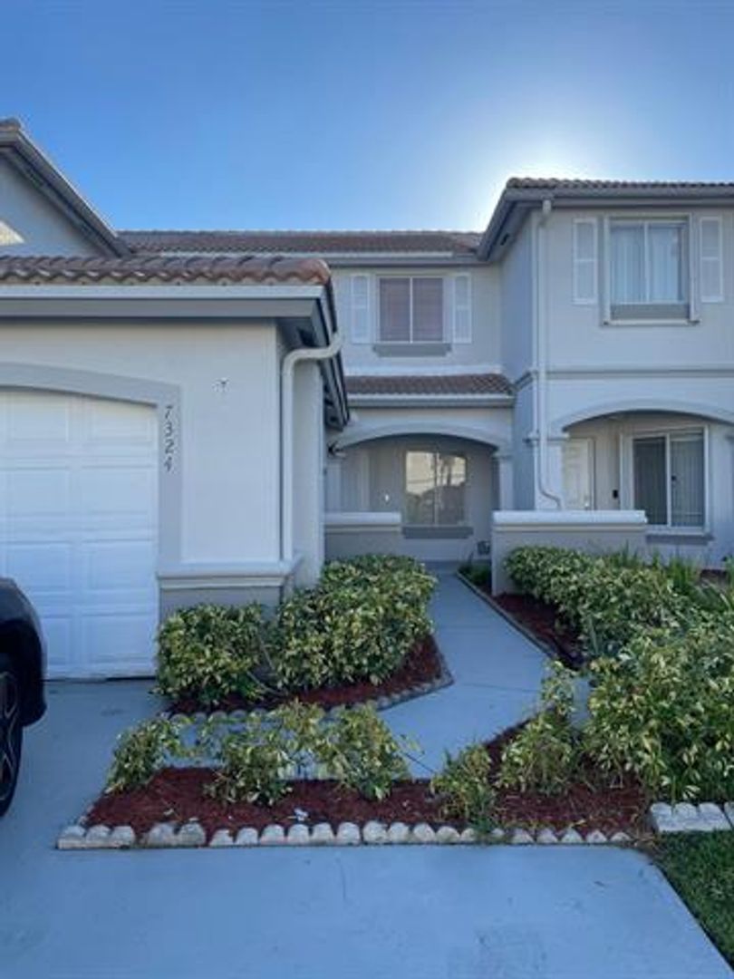 Miami Townhome: 7324 SW 162nd Ct