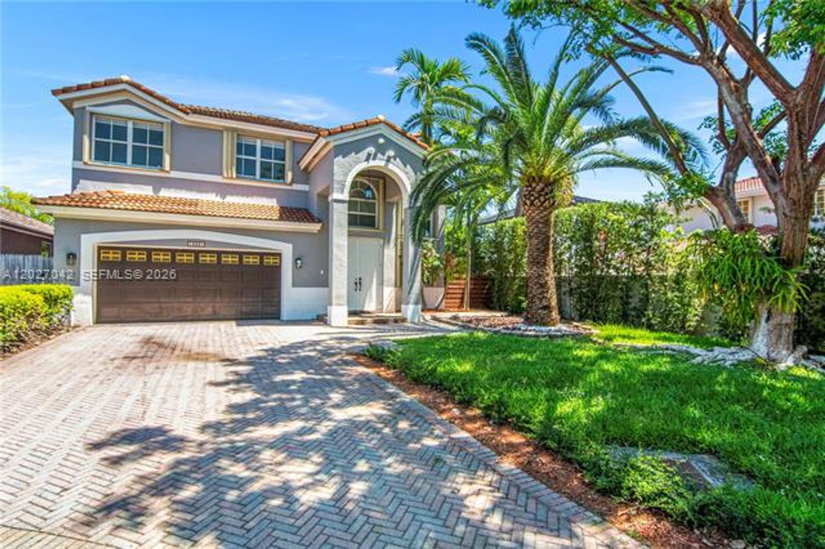 Miami House: 16001 SW 43rd Ter