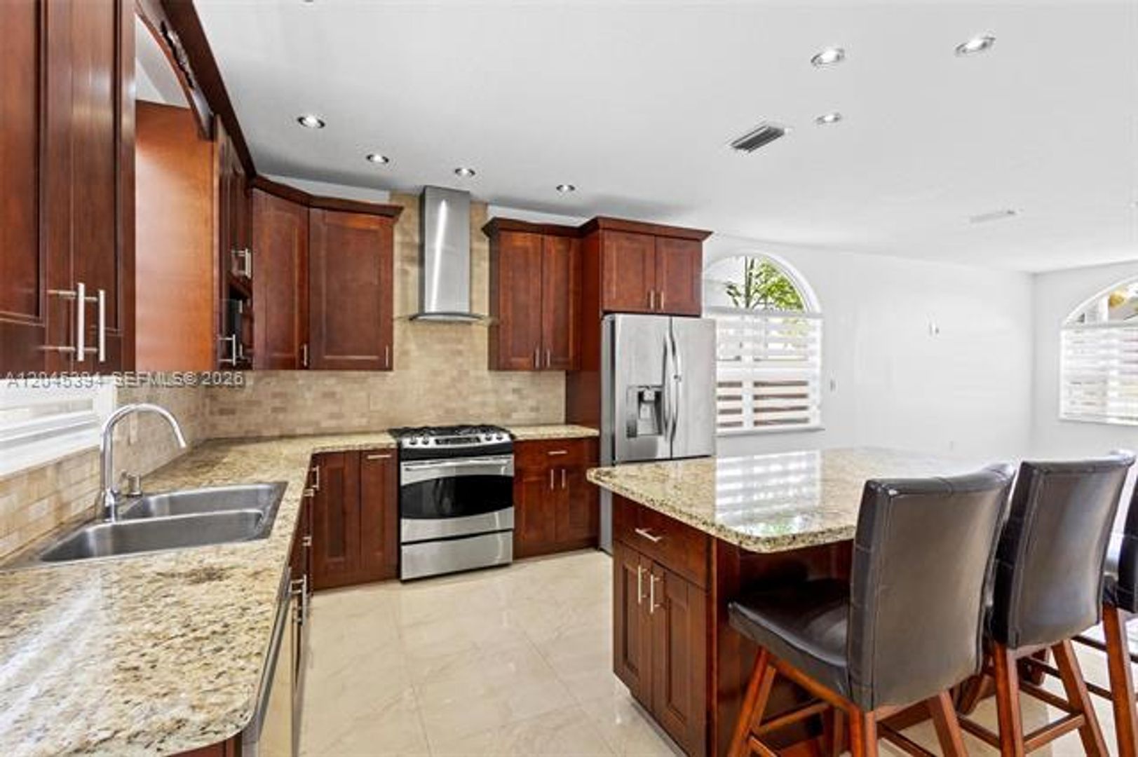 Pembroke Pines House: 15835 NW 7th St # 15835