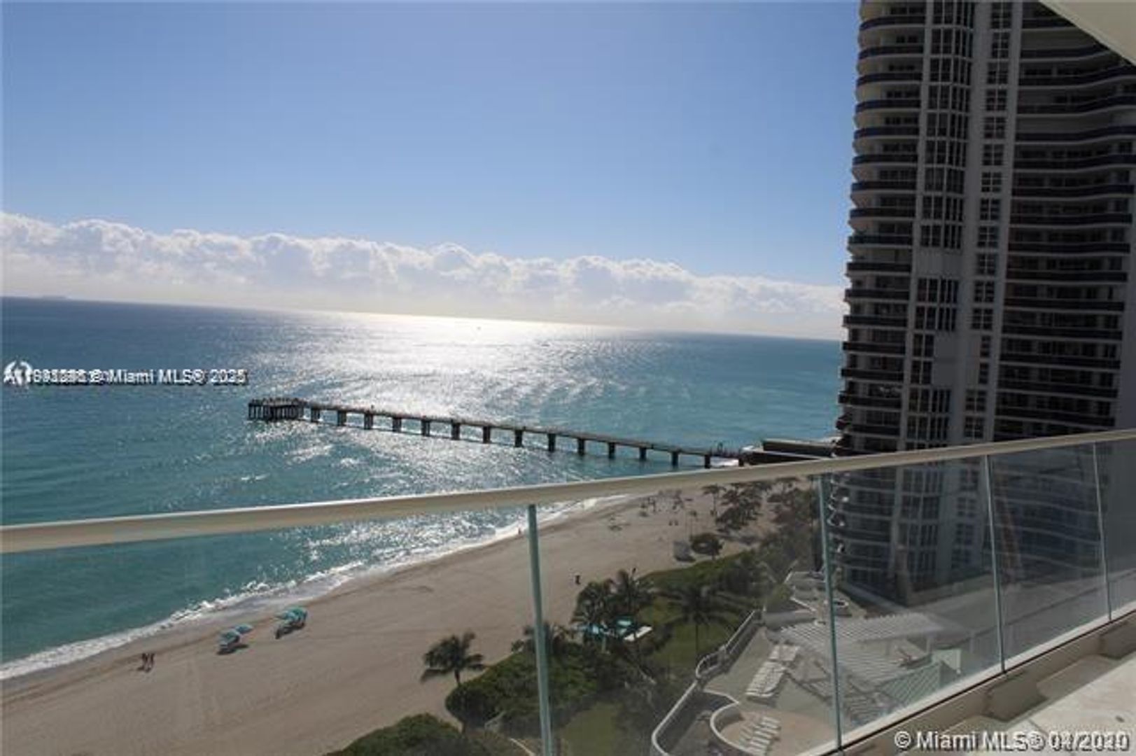 SUNNY ISLES BEACH Apartment: 16901 Collins Ave appt 1202