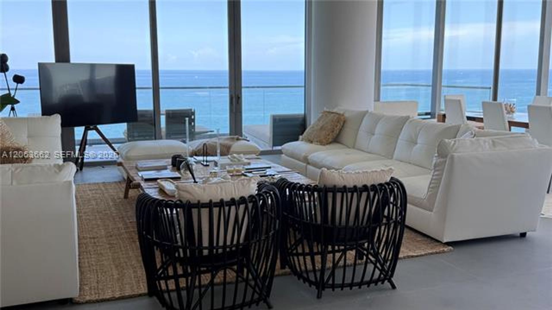 Hallandale Beach Condo: 2000 S Ocean Dr cu-22B