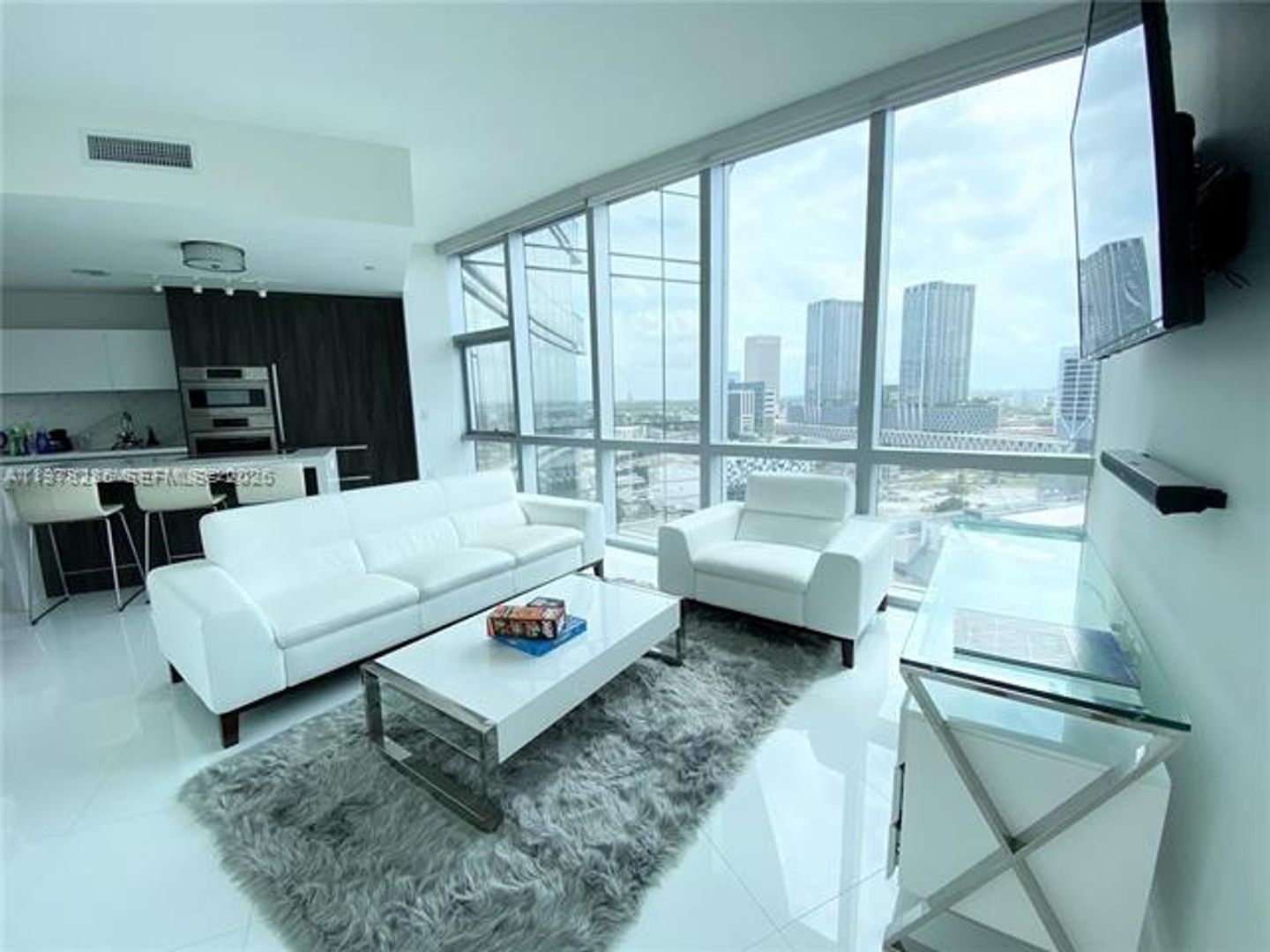 MIAMI Apartment: 851 NE 1st Ave # 1602
