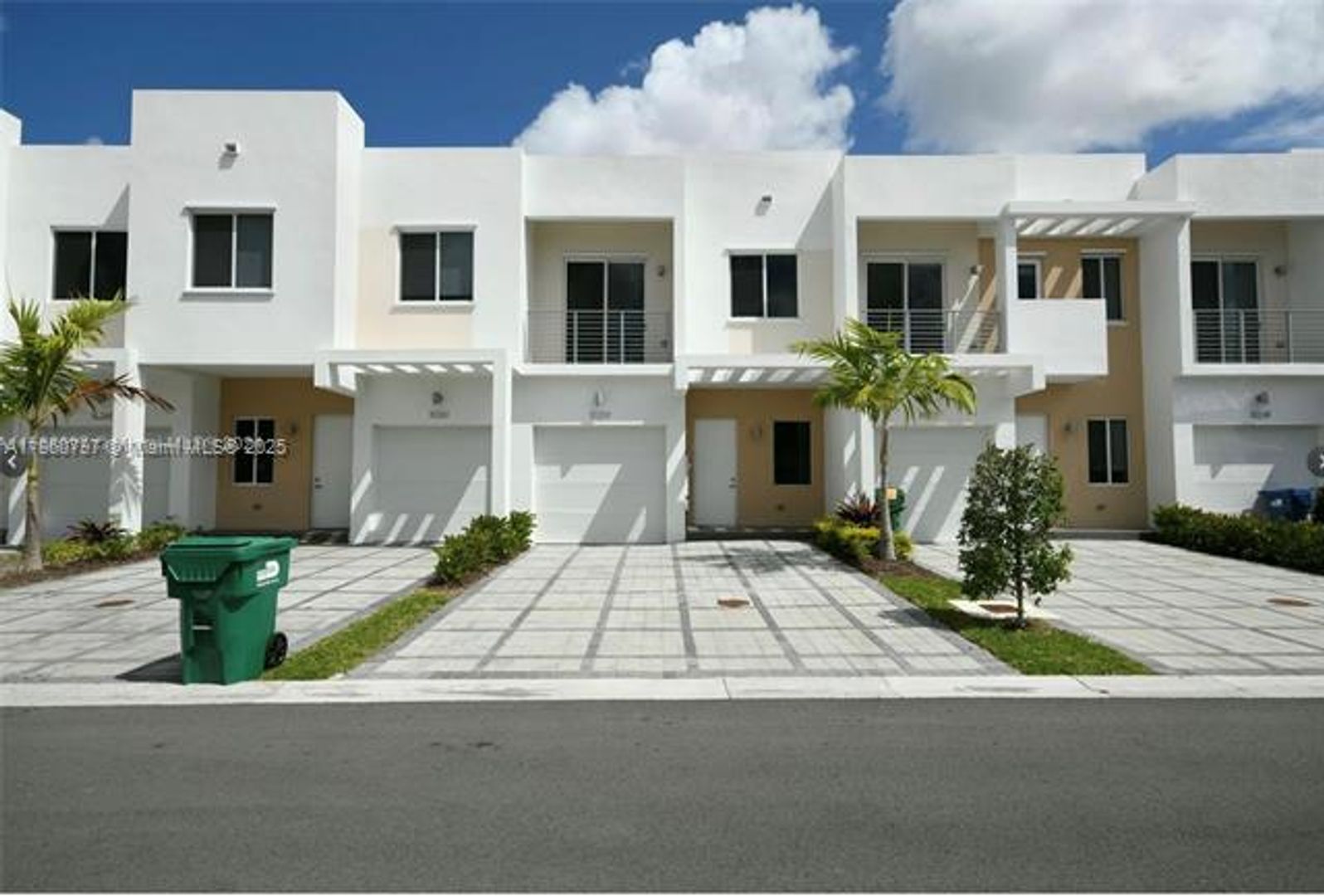 DORAL Townhome: 10259 NW 72nd Ter TH 10259