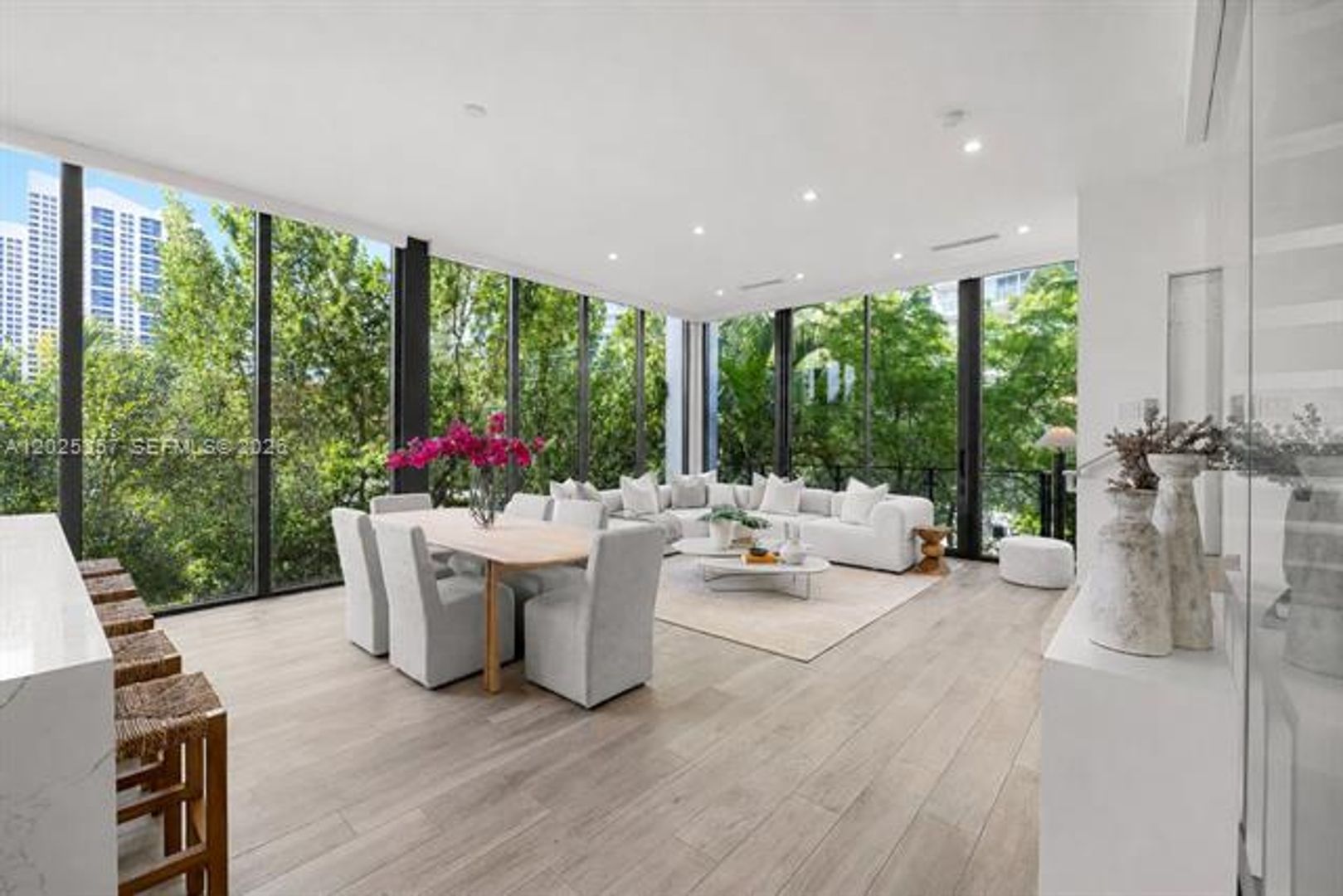 Miami Beach Townhome: 1525 Bay Rd # 1525