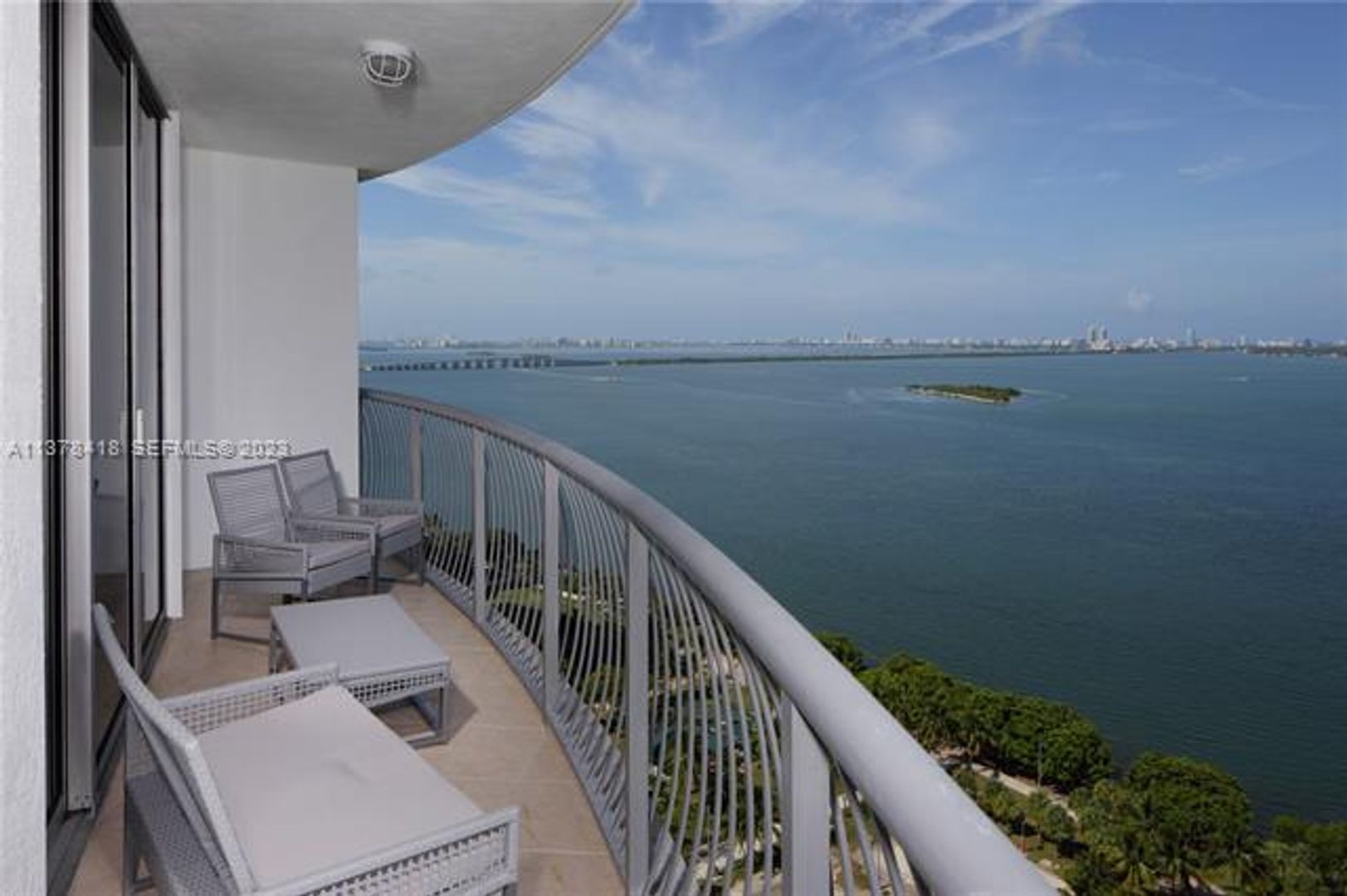 MIAMI Apartment: 1750 N Bayshore Dr unit 2602