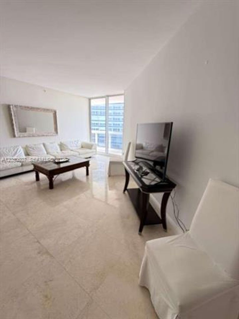 Surfside Condo: 9595 Collins Ave # N9-I