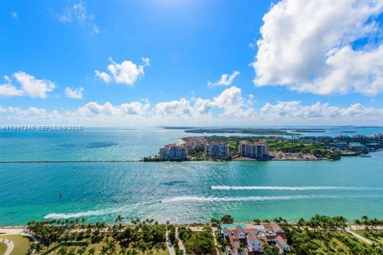 Miami Beach Condo: 100 S Pointe Dr #3101