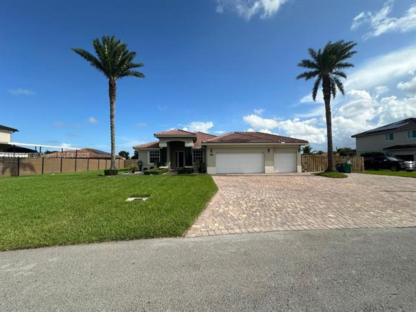 MIAMI House: 12944 SW 222nd St #0
