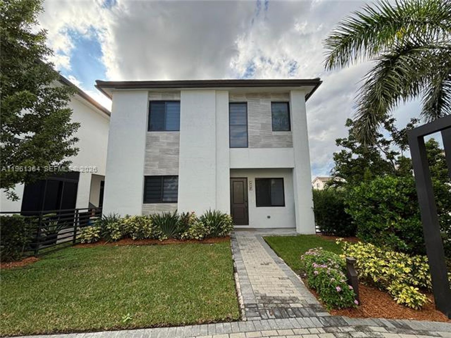 Doral House: 4493 NW 81st Ave # 0