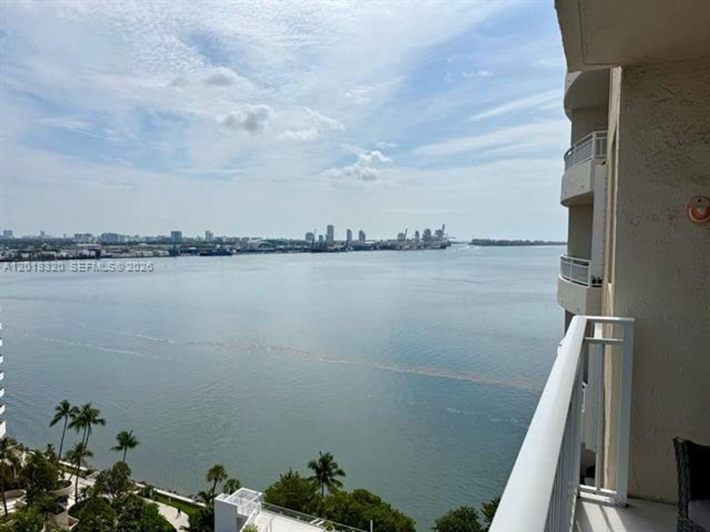Miami Condo: 770 Claughton Island Dr #1805
