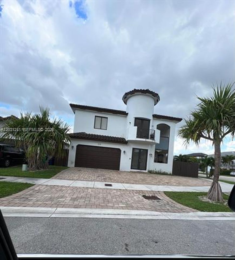 Miami House: 14440 SW 31st St