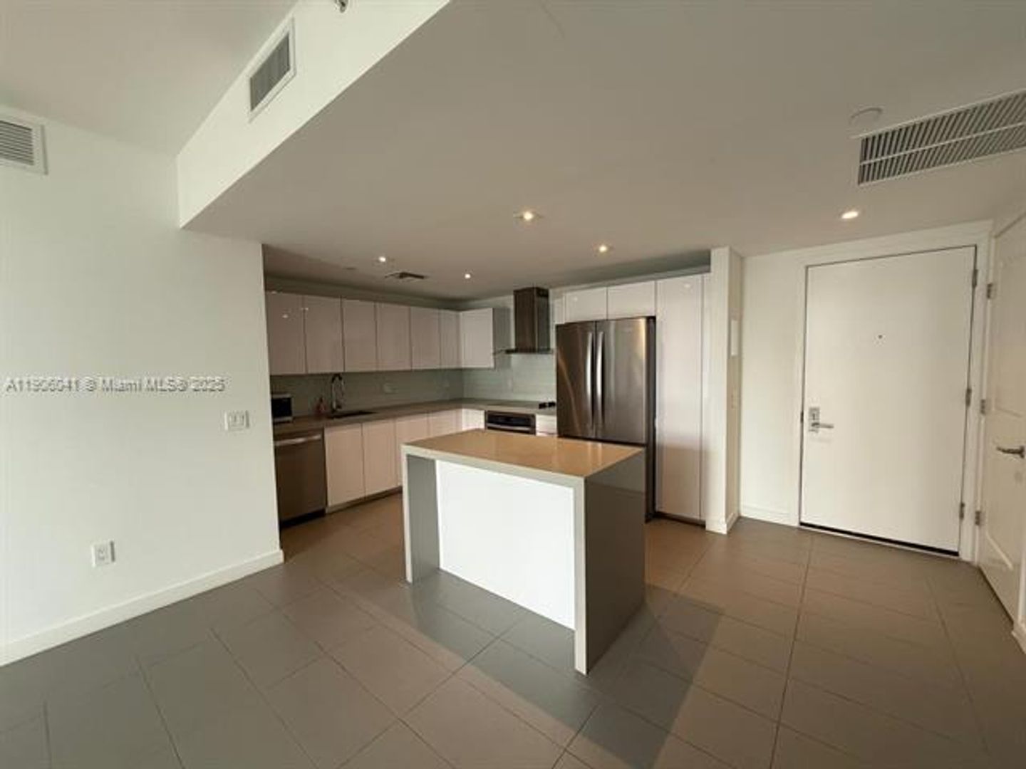 MIAMI Apartment: 1600 NE 1st Ave unit 1909