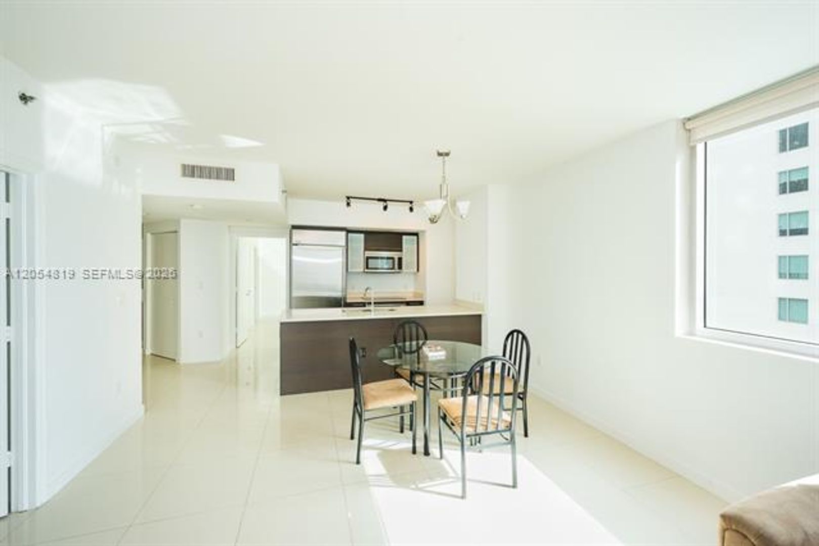 Miami Condo: 55 SE 6 Street cu-2210