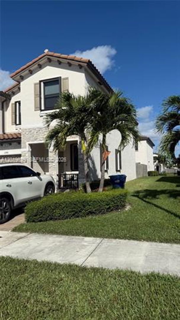 Homestead Townhome: 11945 SW 245th Ter