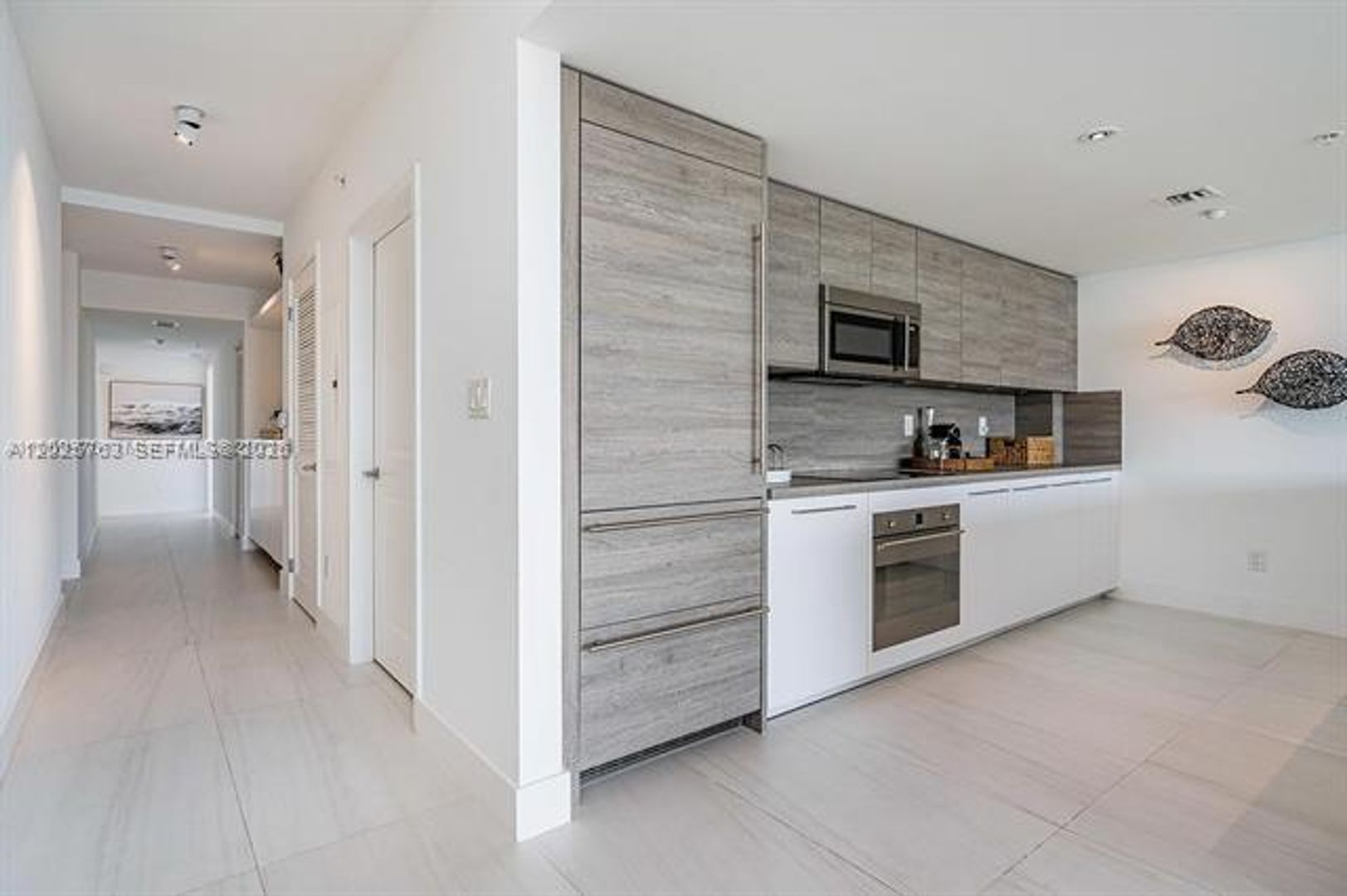 Sunny Isles Beach Condo: 400 Sunny Isles Blvd cu-1804