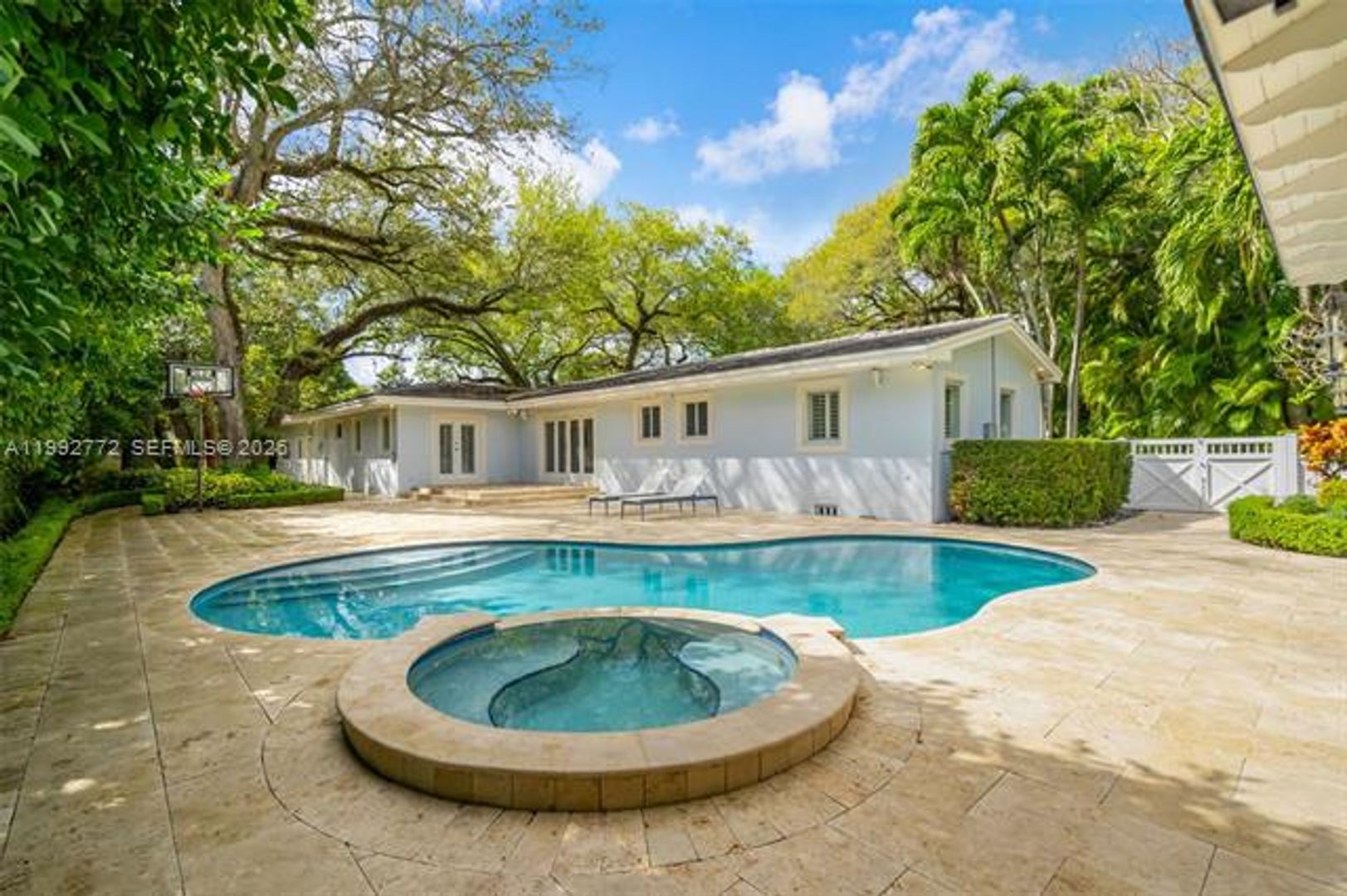 CORAL GABLES House: 1550 Taragona Dr # 0