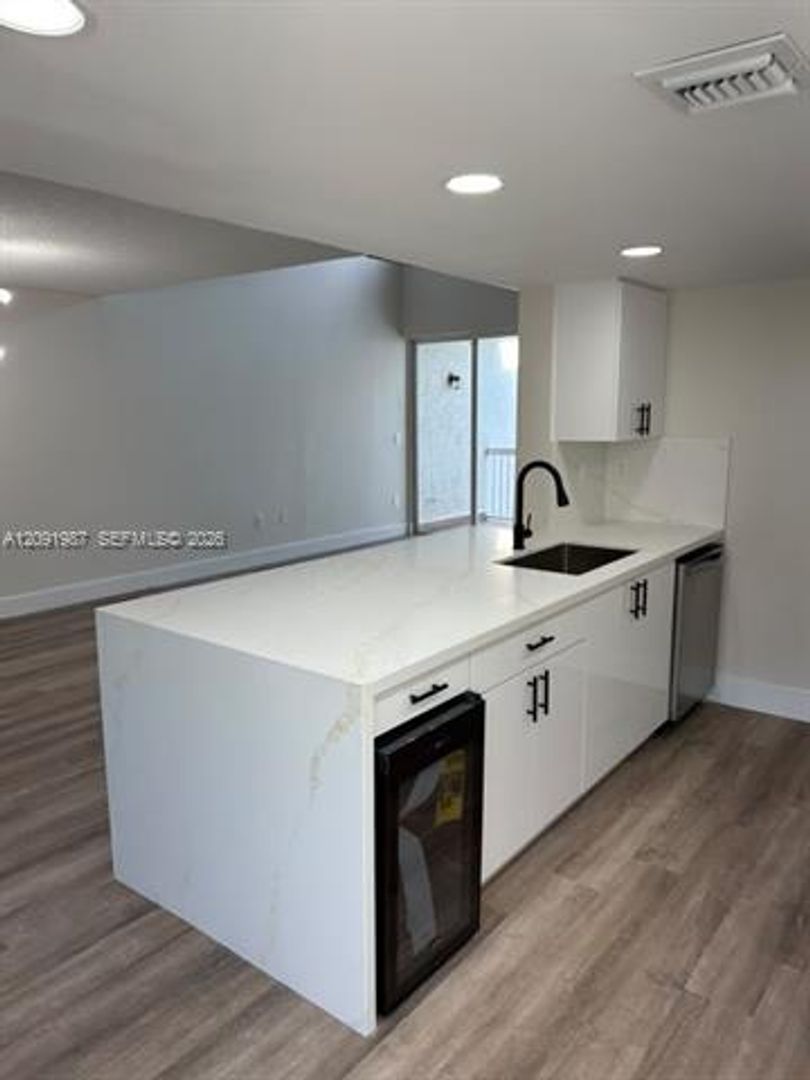 Doral Condo: 9735 NW 49th Ter cu-414