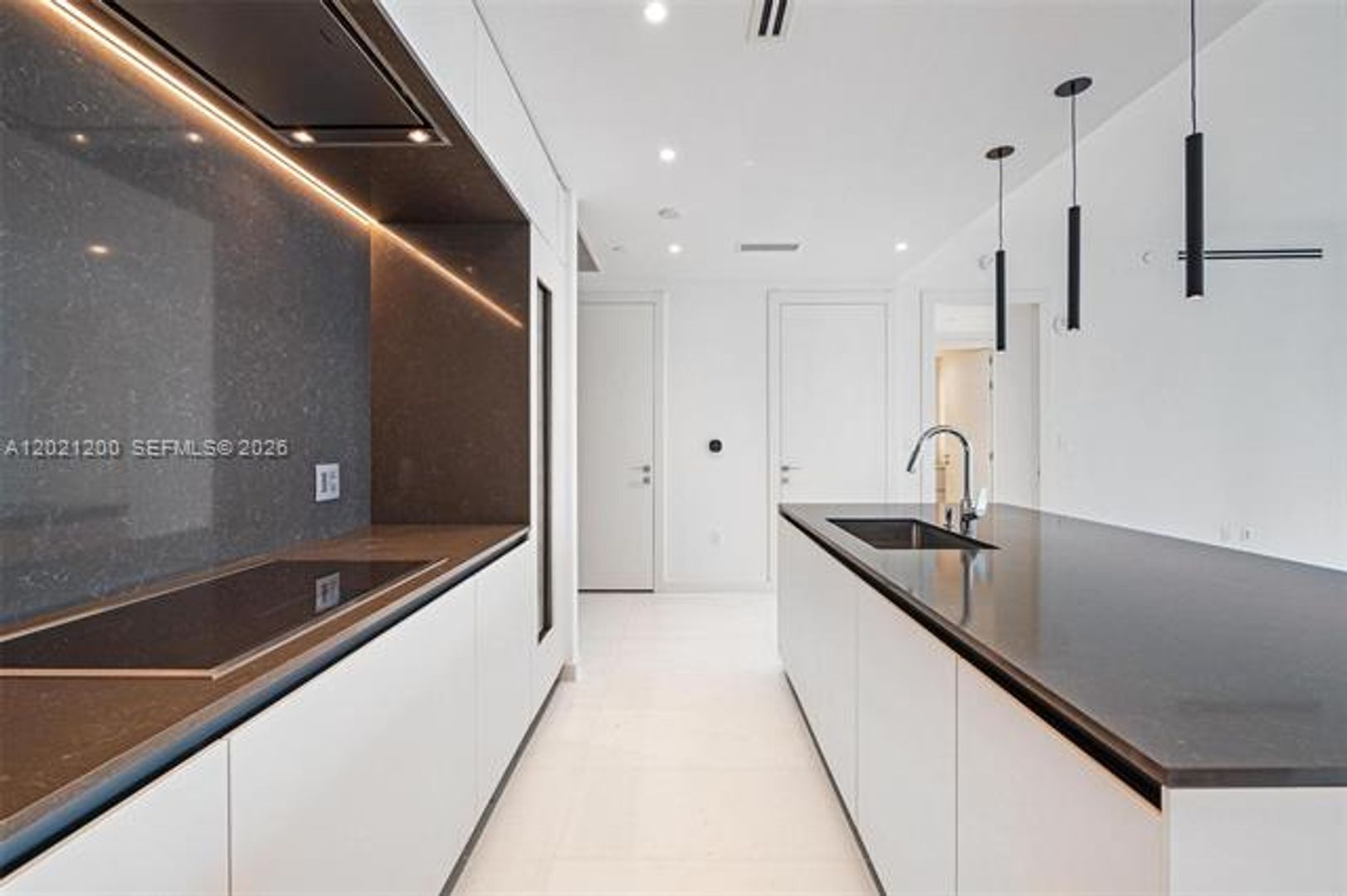 Miami Condo: 300 Biscayne Boulevard Way # 2906W