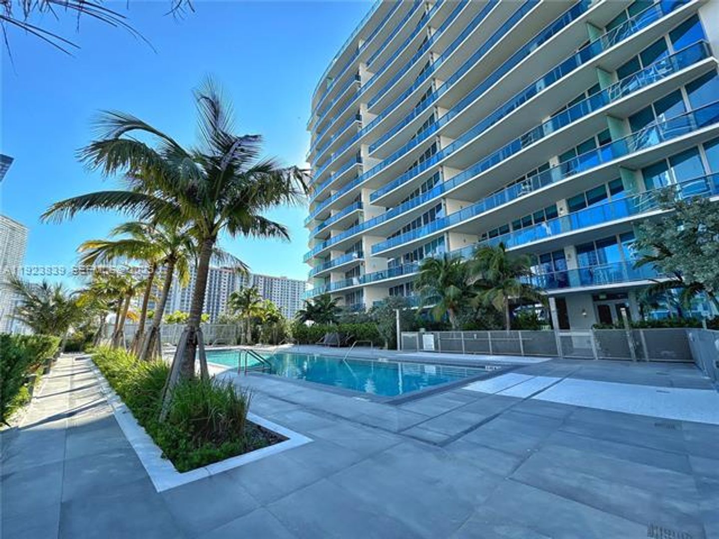 SUNNY ISLES BEACH Apartment: 17550 Collins Ave appt 1401