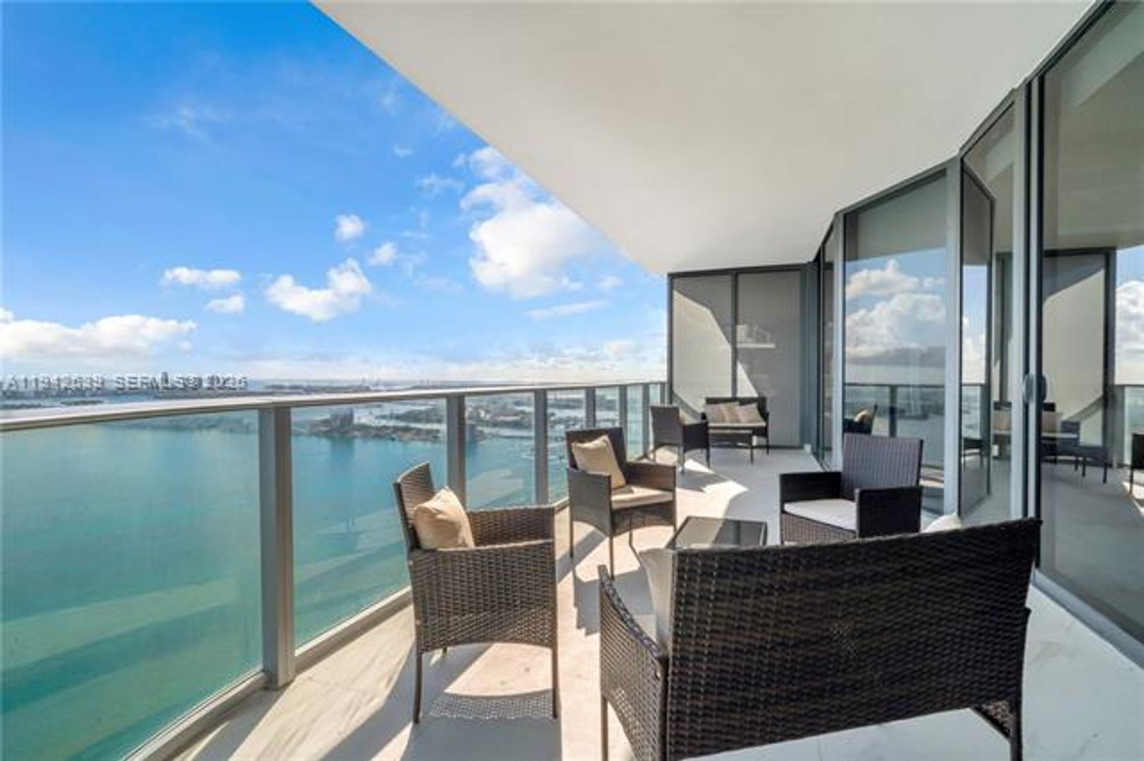 MIAMI Apartment: 700 NE 24th St unit 4501