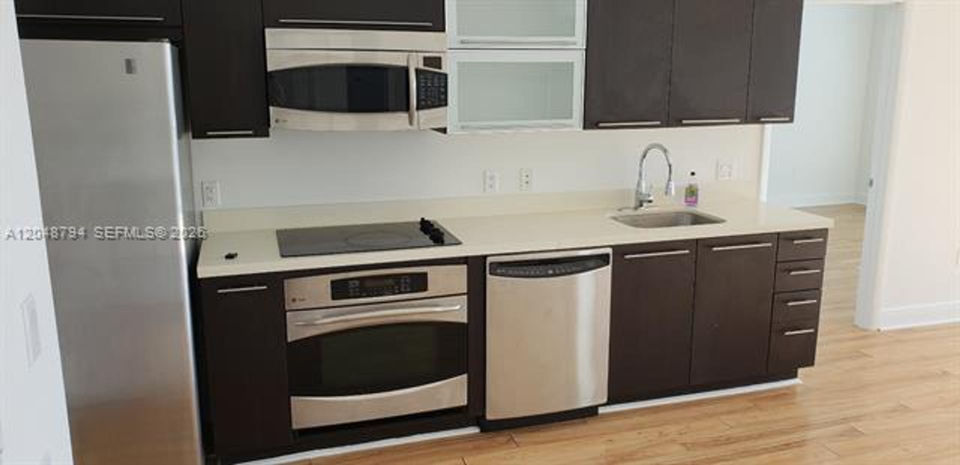 Miami Condo: 90 SW 3rd St cu-3710