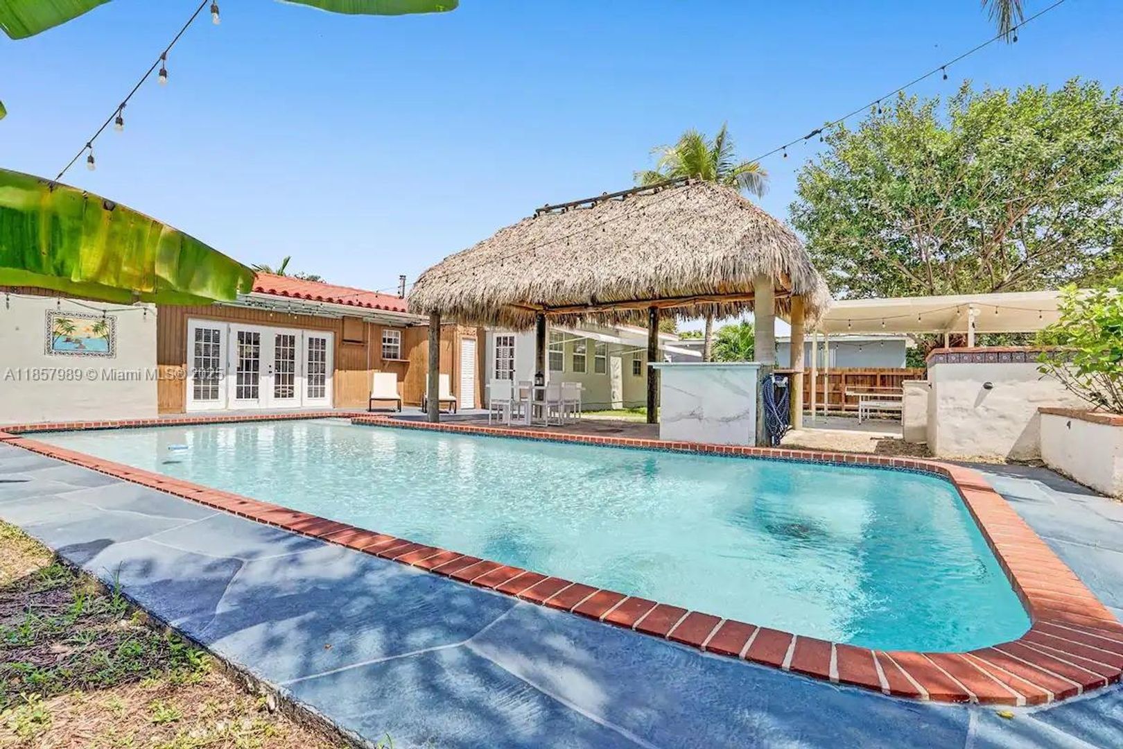 DANIA House: 247 SW 5TH ST