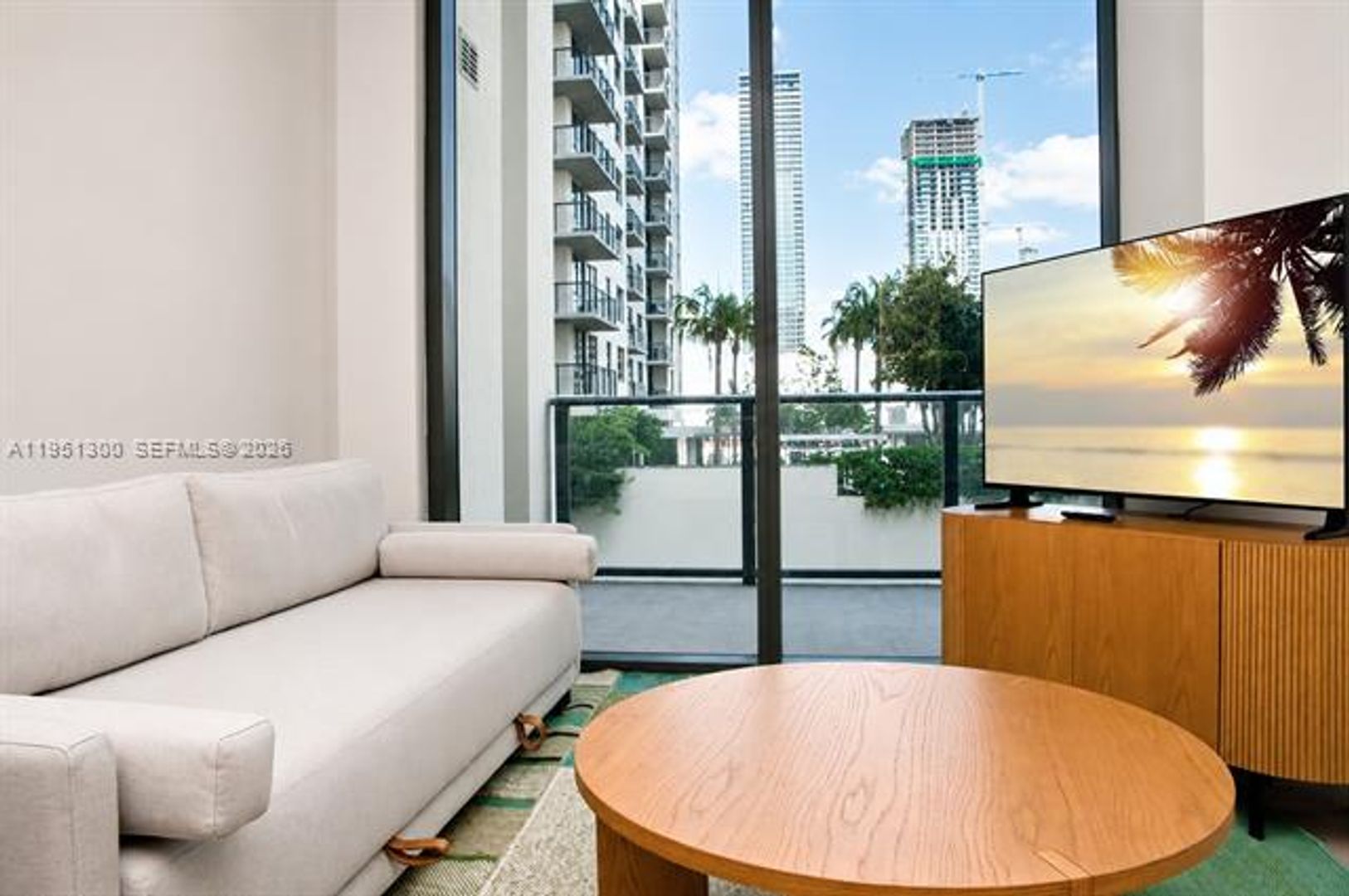 Miami Condo: 11 NE 6th St cu-1109