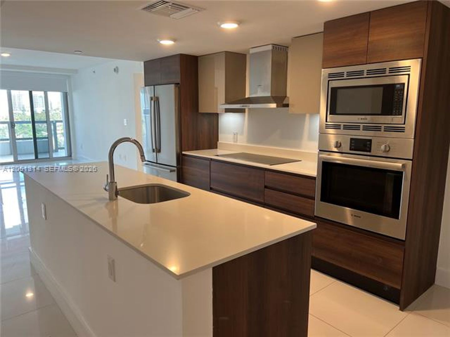 Bay Harbor Islands Condo: 9261 E Bay Harbor Dr cu-604