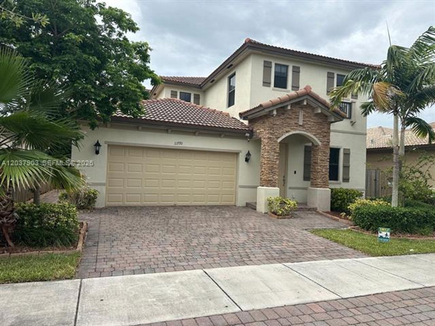 Homestead House: 11770 SW 242nd Ter # 11770