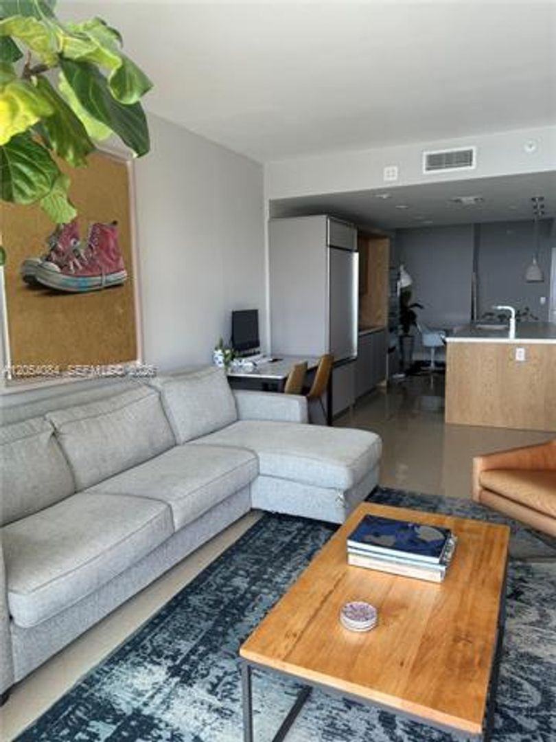 Miami Condo: 460 NE 28th St cu-803