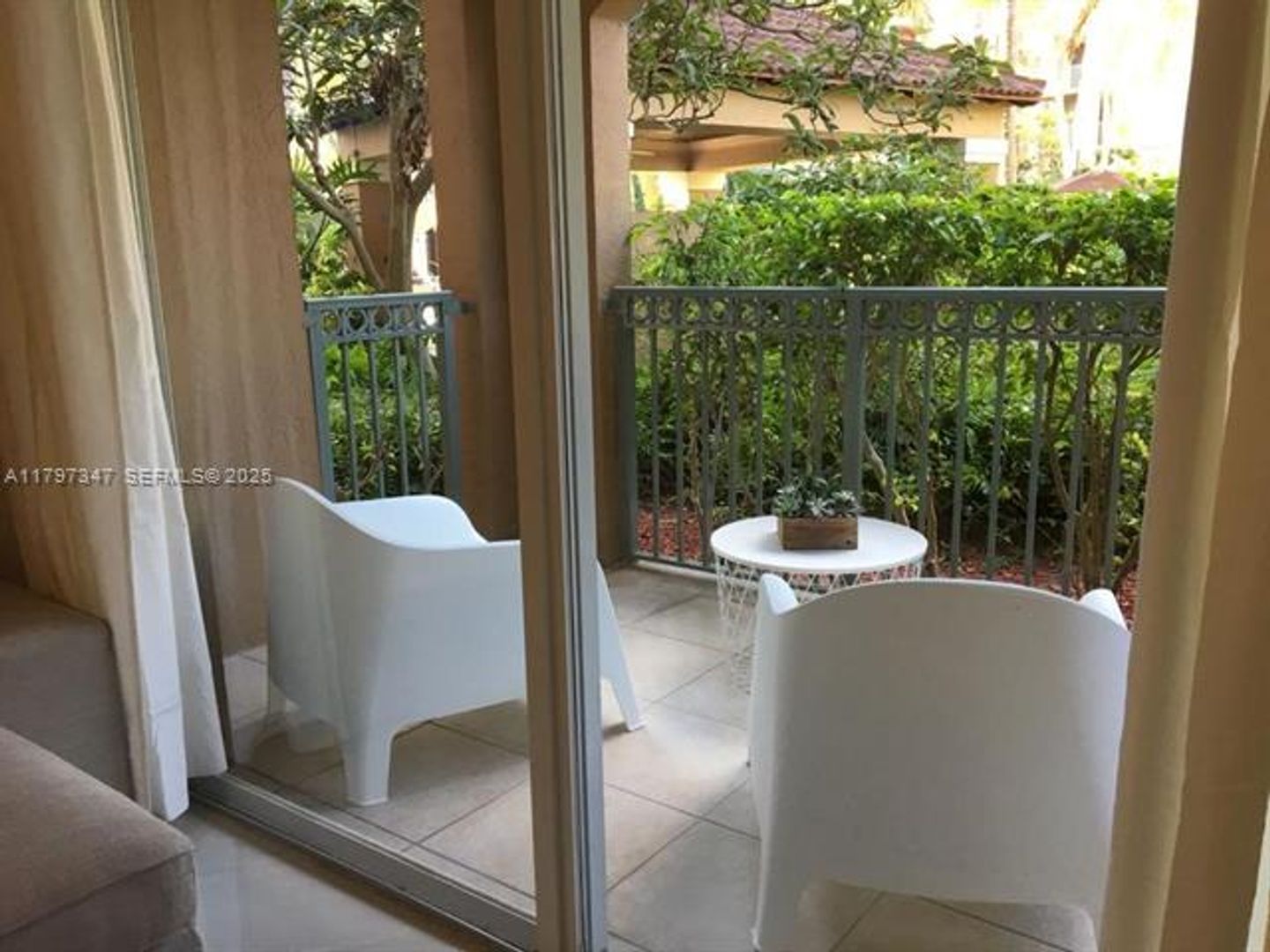 AVENTURA Apartment: 19701 E Country Club Dr # 5108