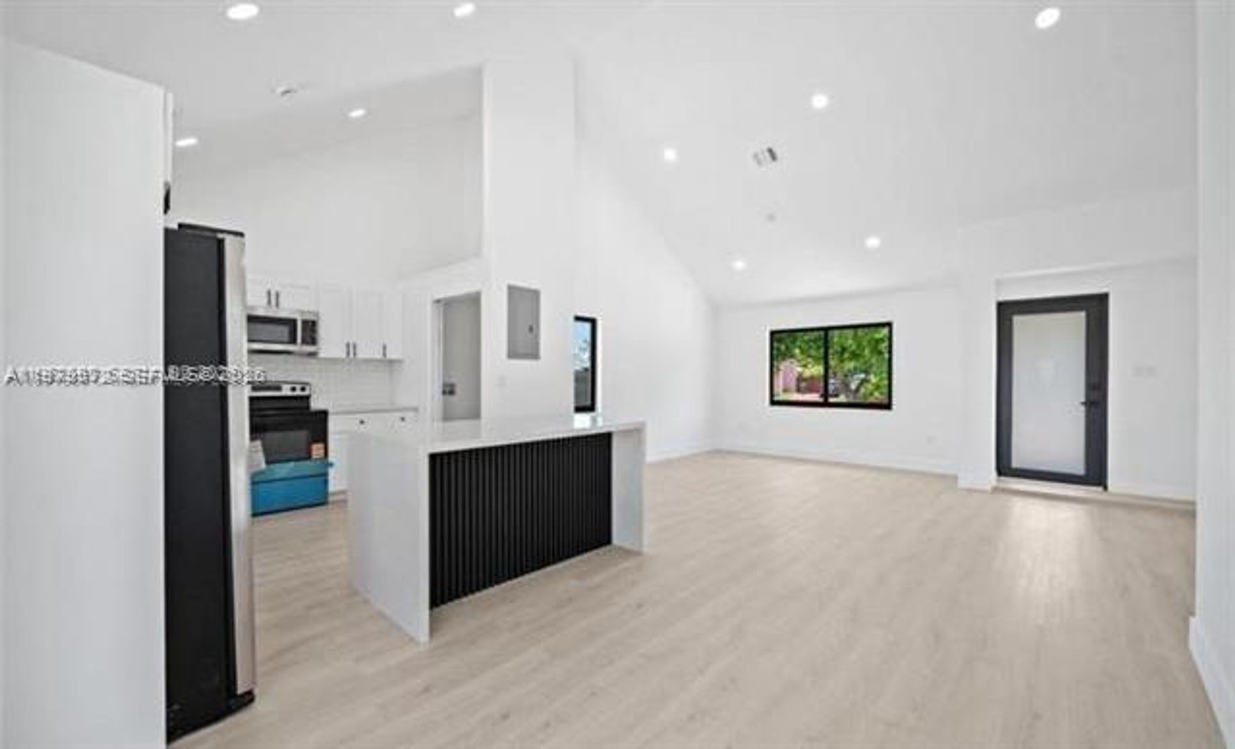 MIAMI House: 20620 SW 120th Pl