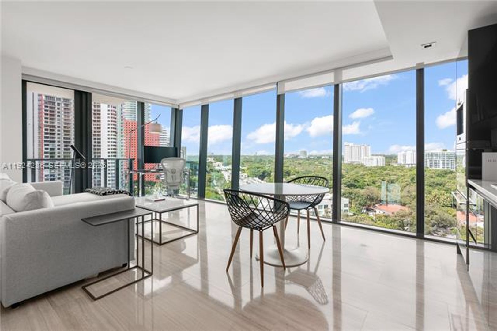 MIAMI Apartment: 1451 Brickell Ave unit 1204
