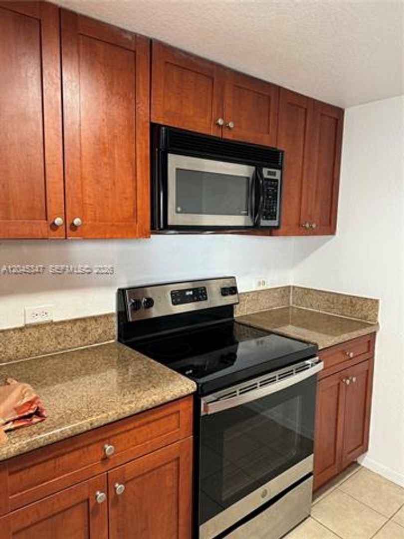 Miami Condo: 36 NW 6th Ave cu-601