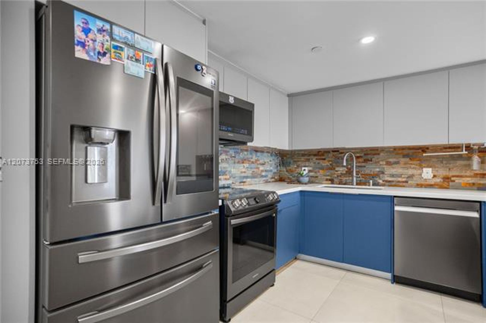 North Miami Condo: 2350 NE 135th St cu-1204