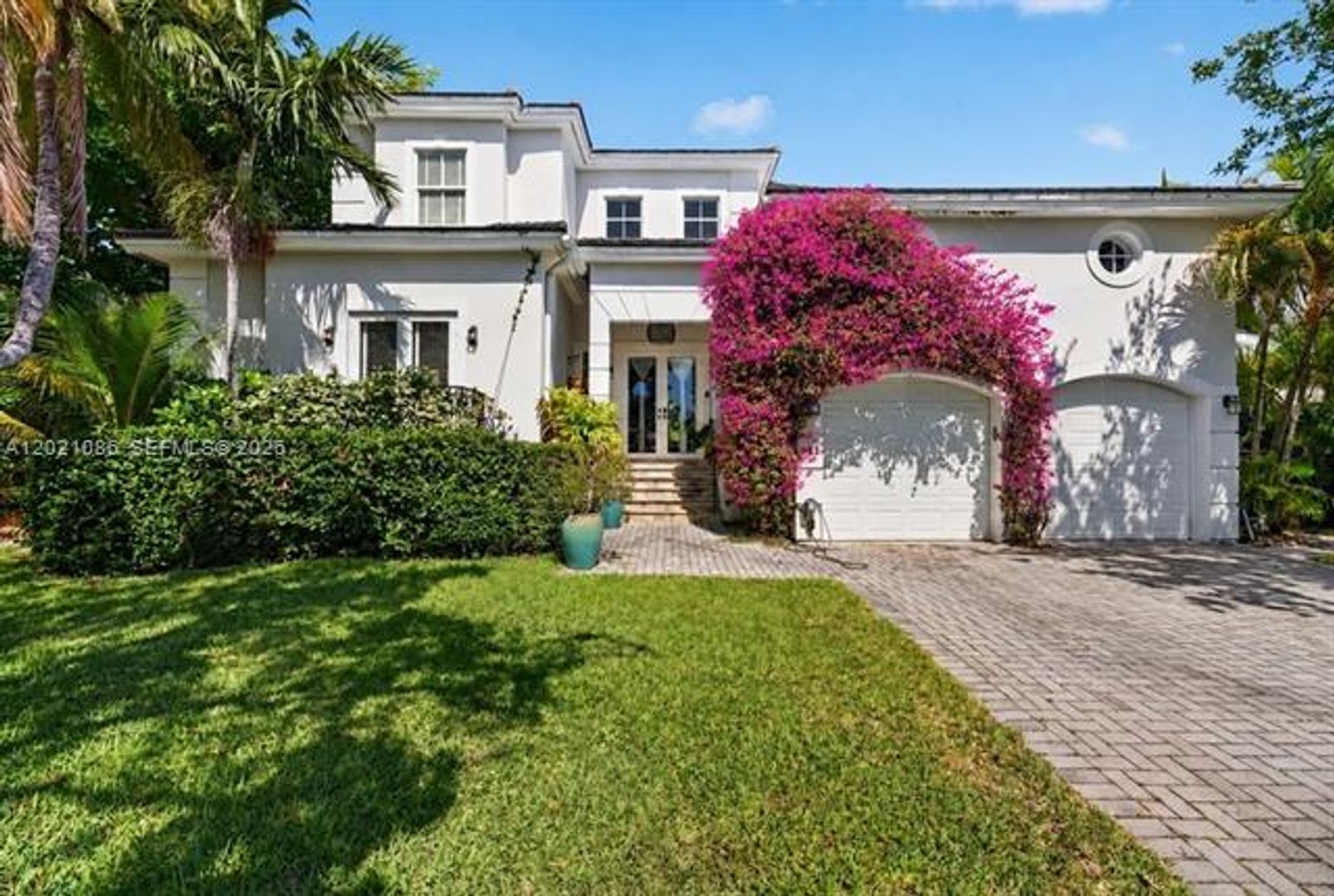 Key Biscayne House: 442 Ridgewood Rd