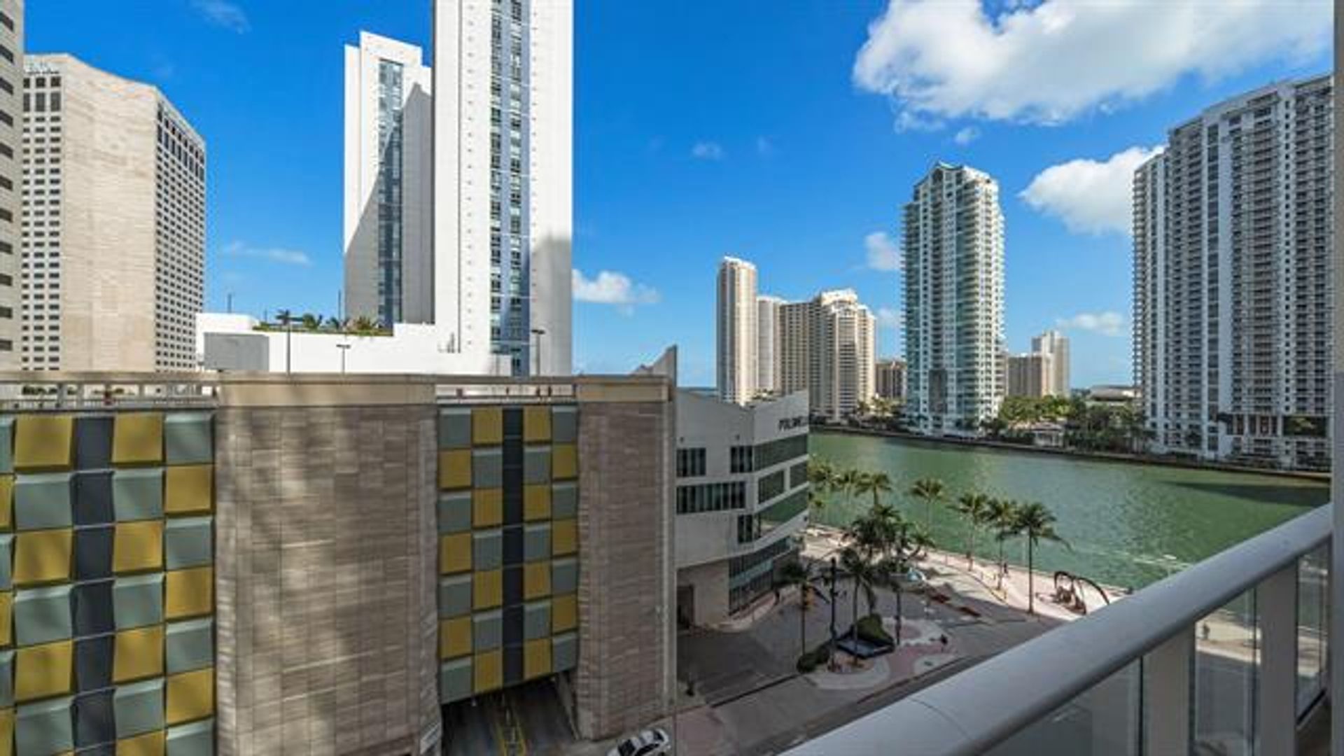 MIAMI Apartment: 300 S Biscayne Boulevard Blvd # L-832