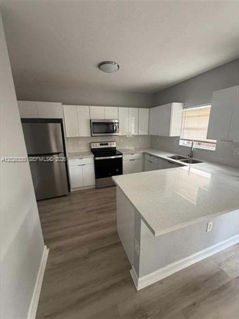 Miami Townhome: 14773 SW 9th Ln th 14773