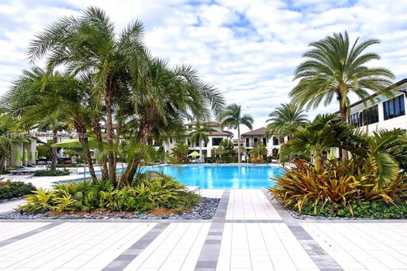 DORAL Apartment: 8001 NW 41 St # 409