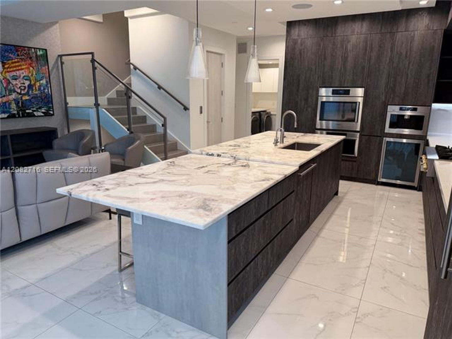 Fort Lauderdale Townhome: 106 NE 16th Ter th 106