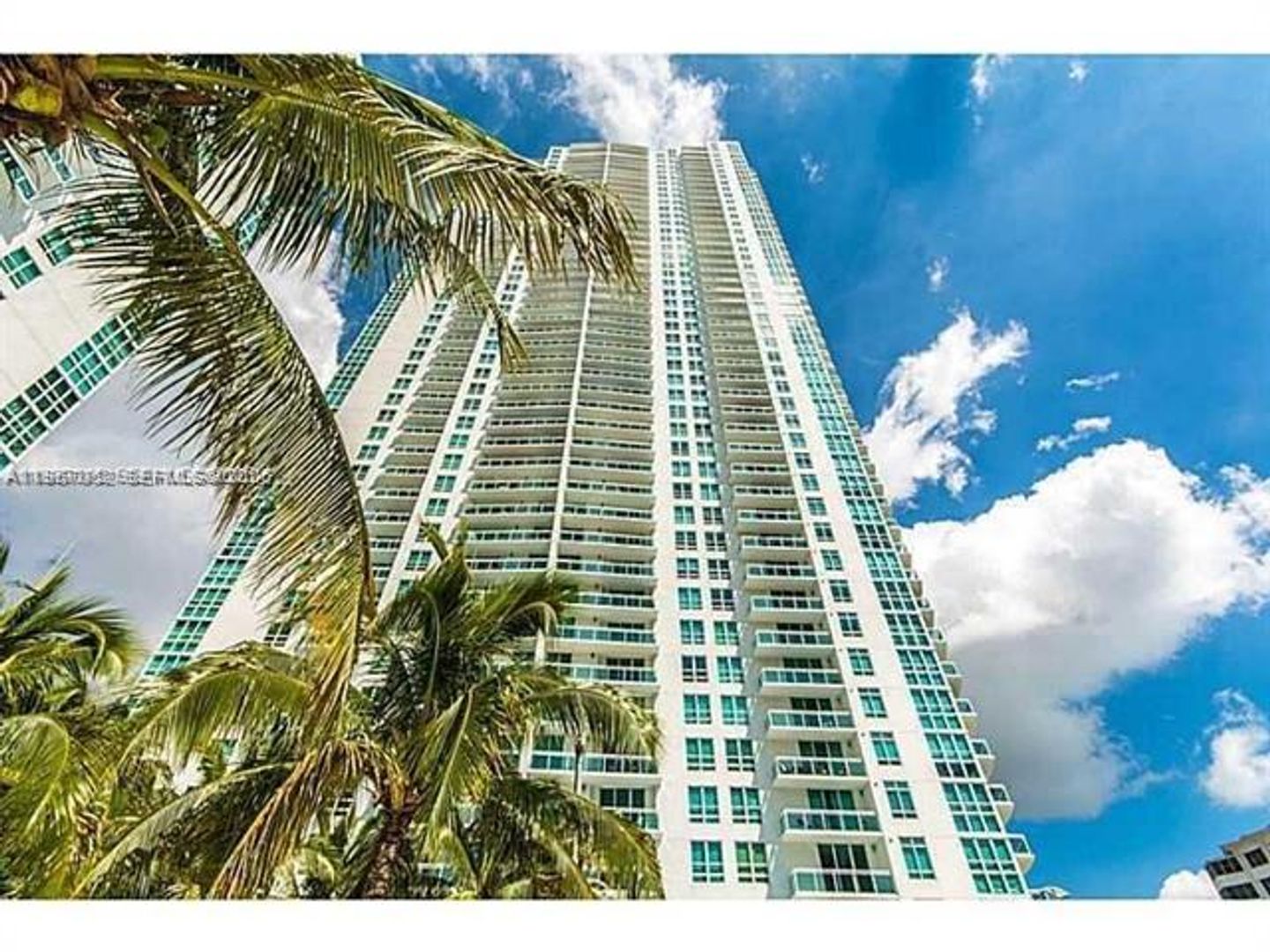 MIAMI Apartment: 950 Brickell Bay Dr unit 5209