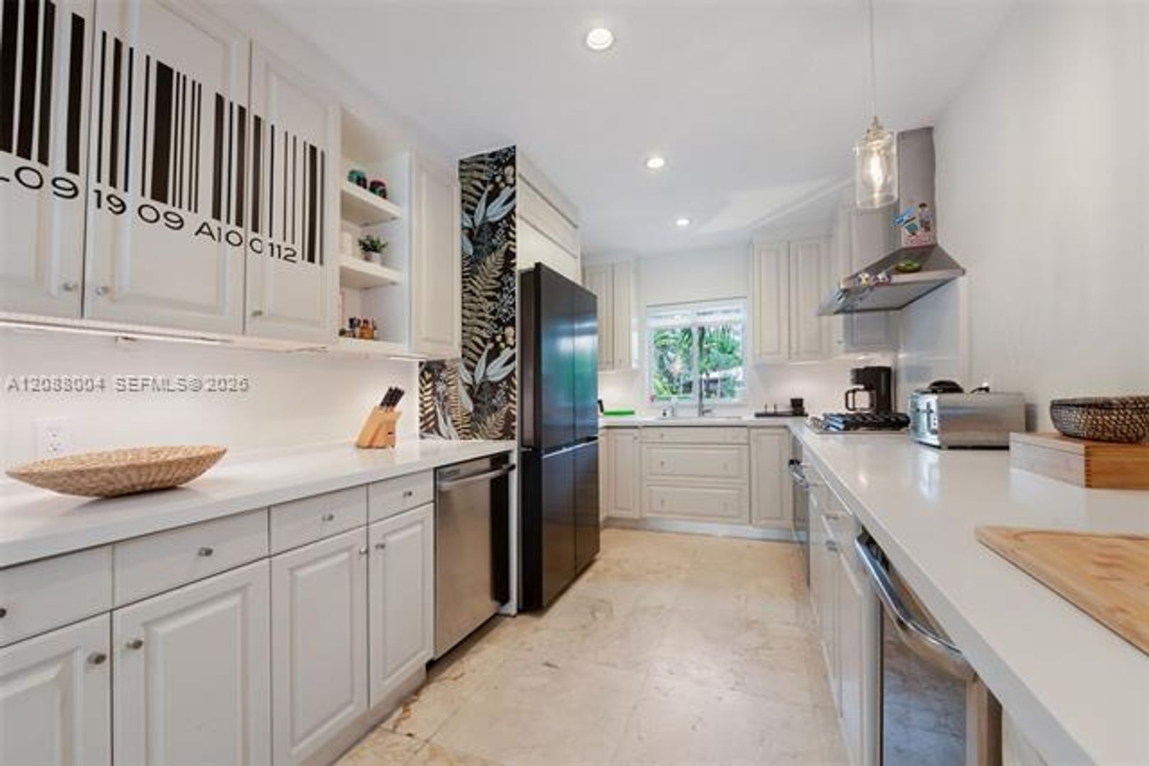 Miami House: 5800 SW 50th Ter # 5800