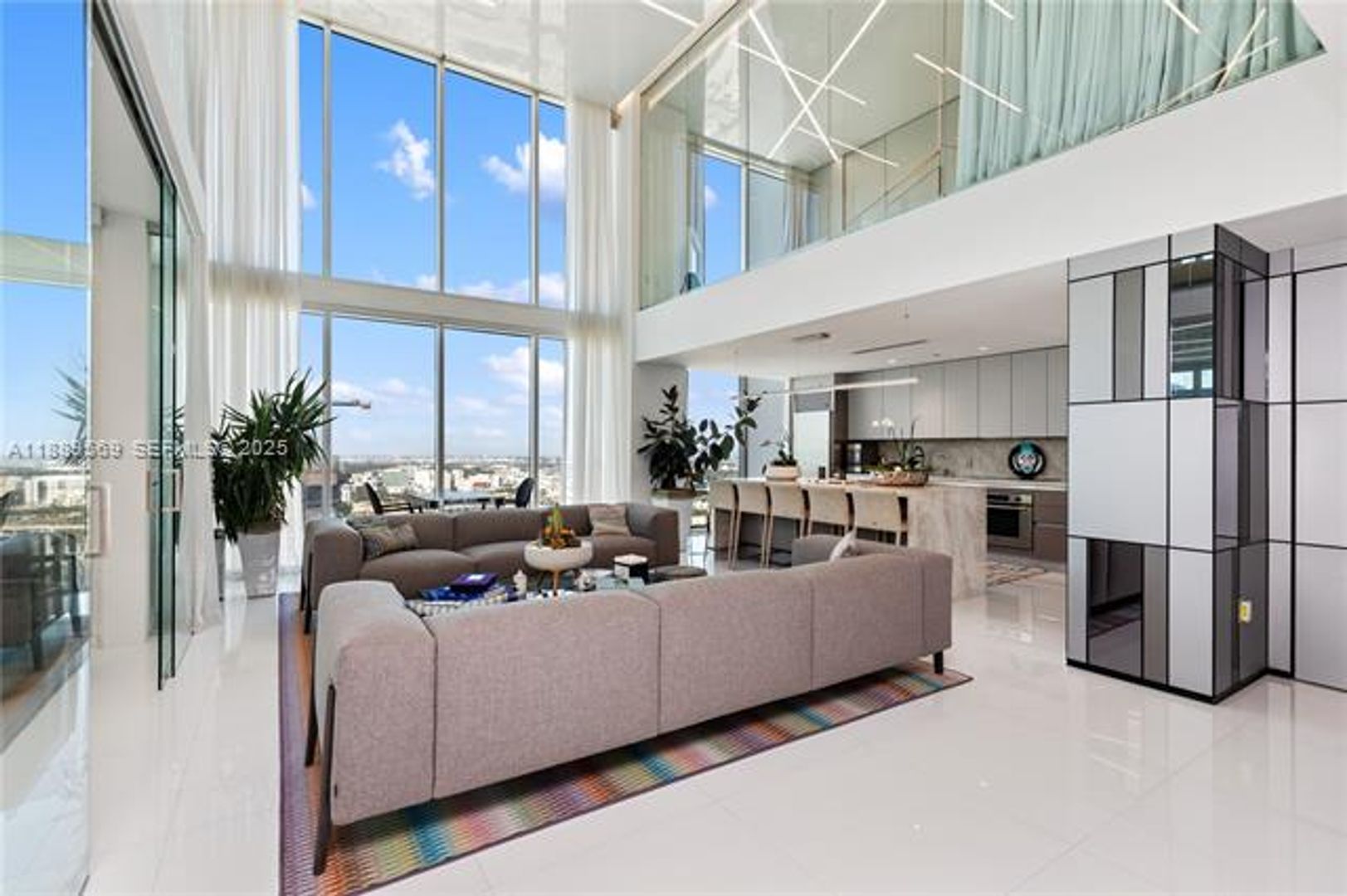 MIAMI Apartment: 1040 Biscayne Blvd unit 4207