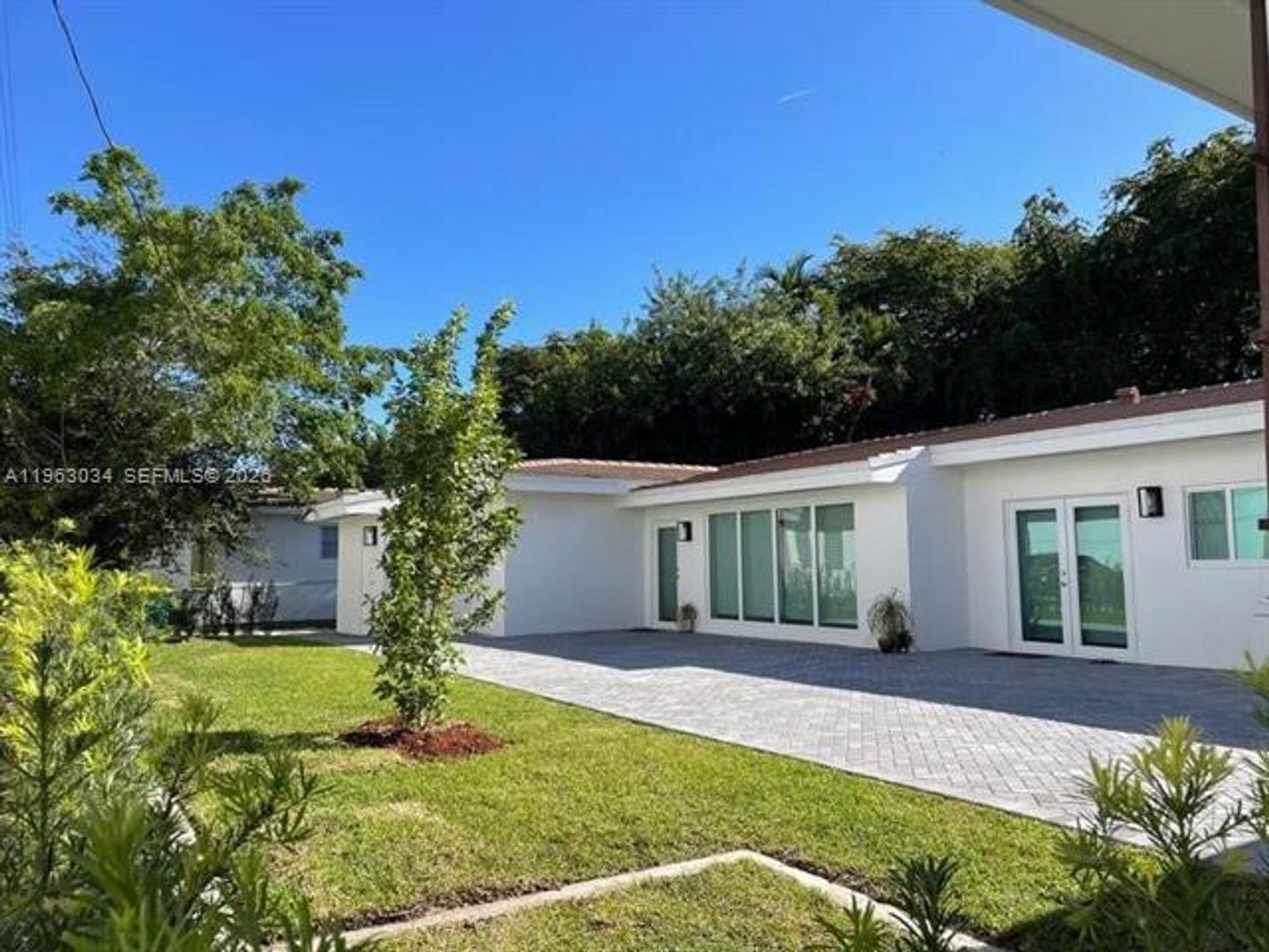 Coral Gables House: 5352 Orduna Dr th 5352