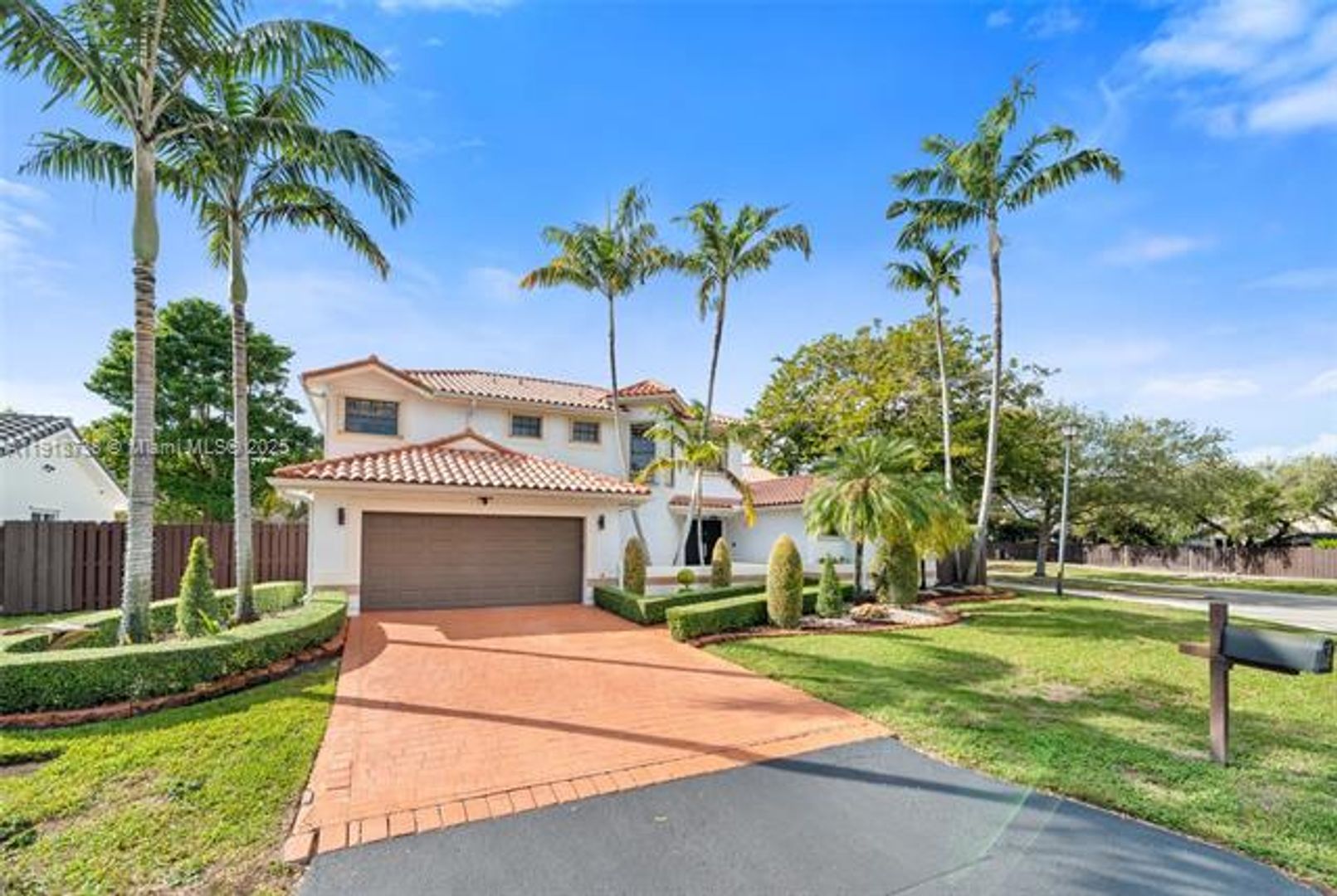 MIAMI House: 5424 SW 154th Pl # 5424