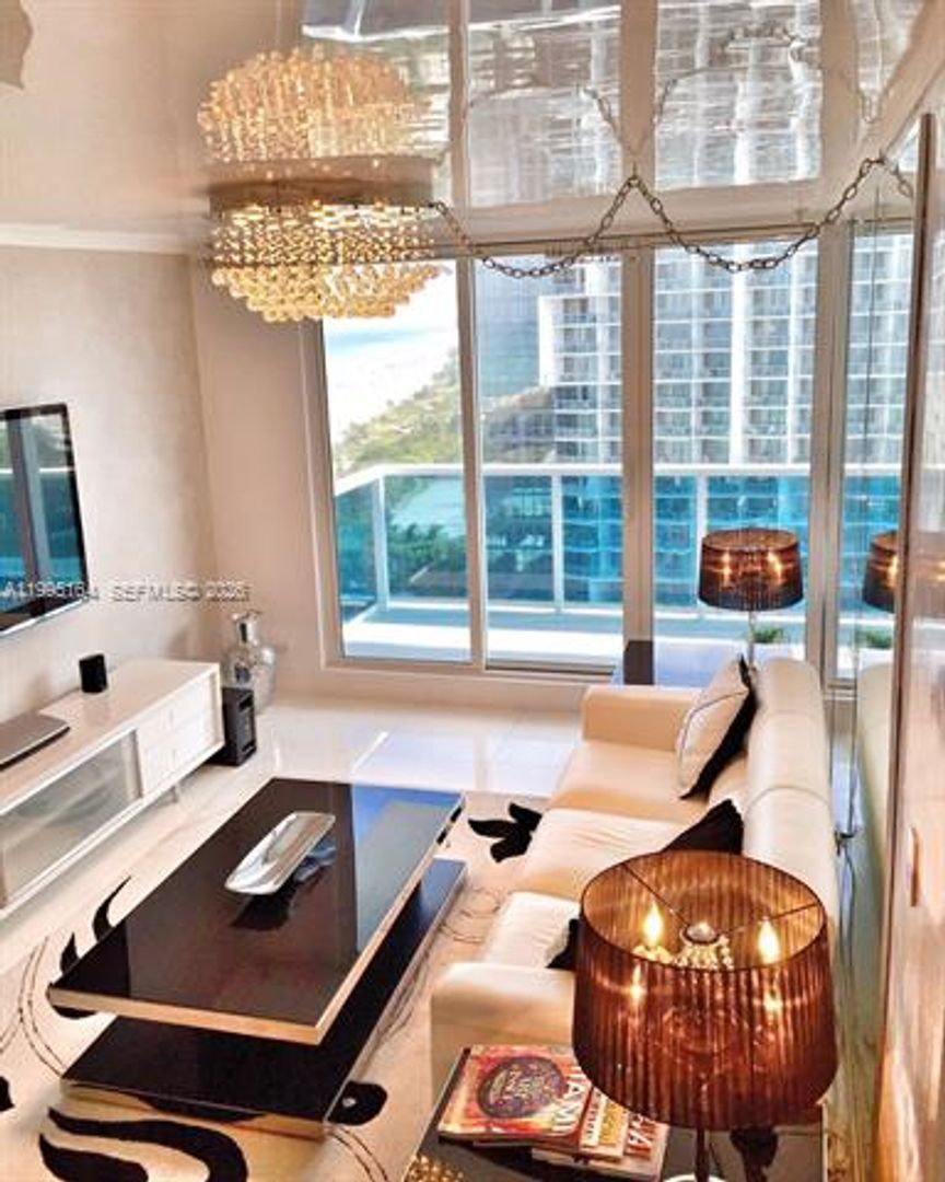 Miami Beach Condo: 2301 Collins Ave  CU-1507