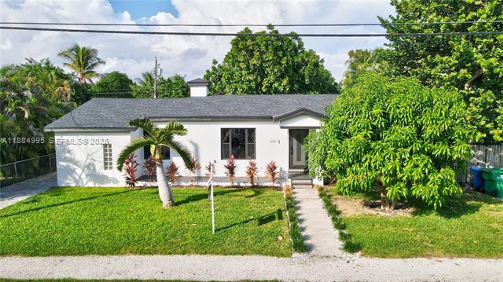 MIAMI House: 347 NE 110th St